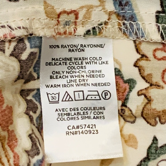 Loft Ruffle Blouse Petite Medium - Picture 8 of 8